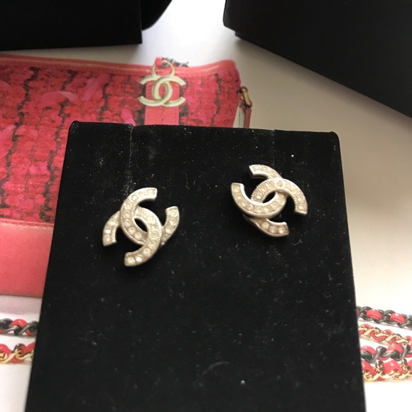 Chanel earring - Picture 2 of 5